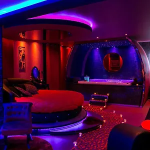 https://linsolite-spa-privatif-suite-luxueuse-jacuzzi.midi-pyreneeshotels.com