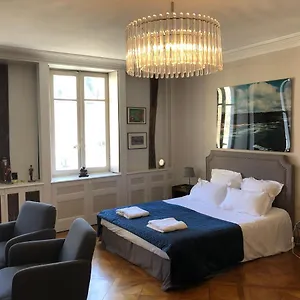 https://grand-studio-en-hyper-centre.inbrittany.com