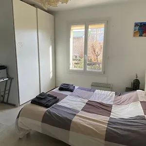 à 20 Mètres De La Avec Balcon Marseille